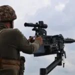 Нічне небо під час атаки 11 жовтня, реактивний безпілотник над містом