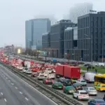 Затори на дорогах Києва та черги біля станції метро «Осокорки» 22 жовтня 2026 року
